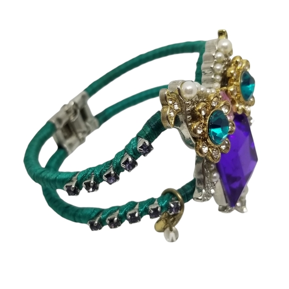 BETSEY JOHNSON RHINESTONE ENCRUSTED OWL STATEMENT NECKLACE & BRACELET SET - Picture 8 of 12